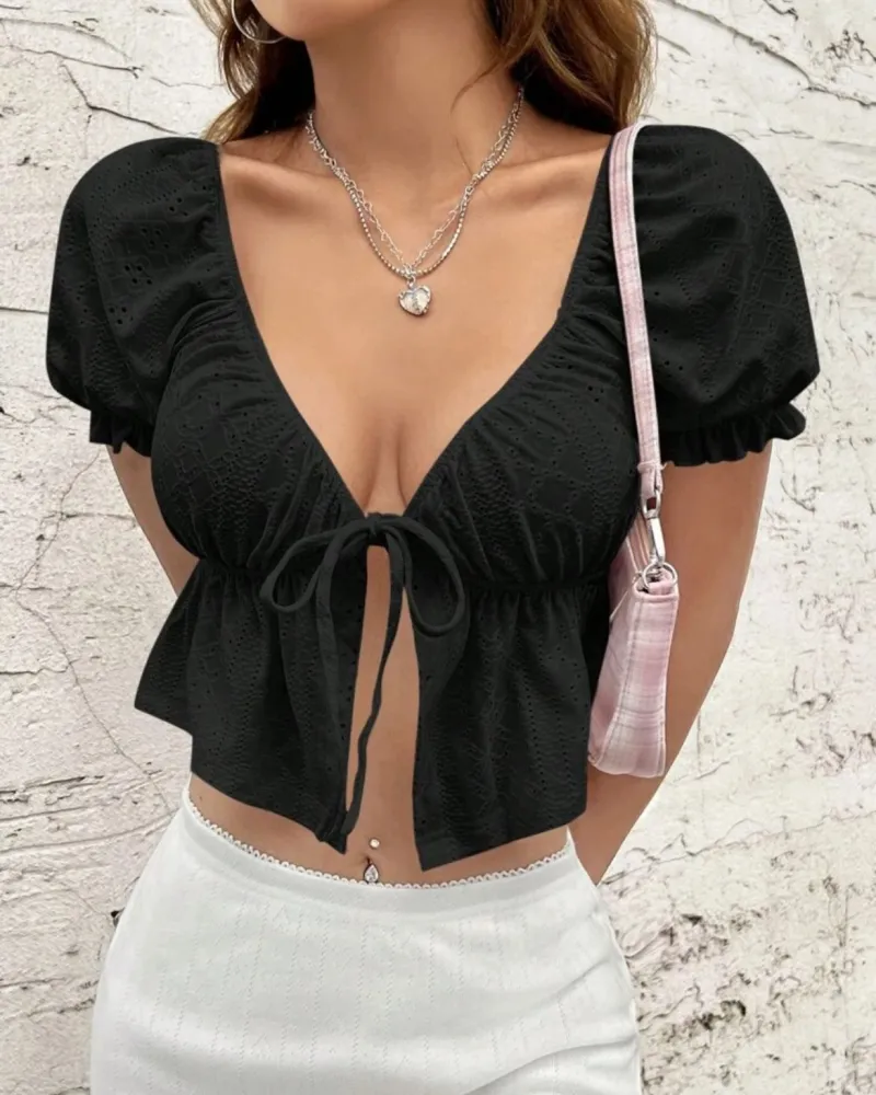 Camisa crop con amarre negra